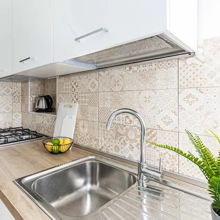 Joivy Adorable Flat With Balcony Апартаменты *