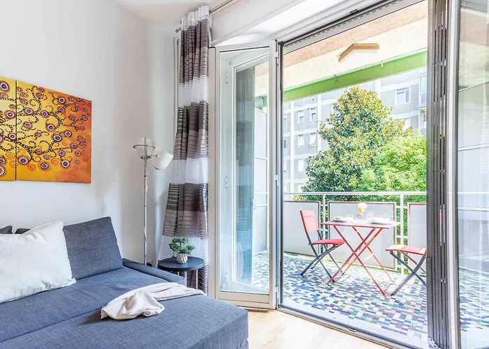 Joivy Adorable Flat With Balcony Apartment